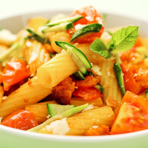 mediterranean-pasta-with-roasted-vegetables-and-crispy-chickpeas-saltwaterdaughters-scaled